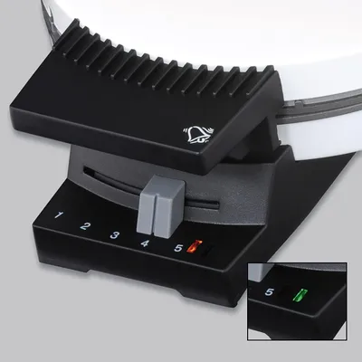 Produktbild von Cloer 281 Hörncheneisen für hauchdünne, knusprige Hörnchen, 15 cm Hörnchengröße, Hörnchenautomat mit Antihaftbeschichtung, stufenlosem Bräunungsgrad,