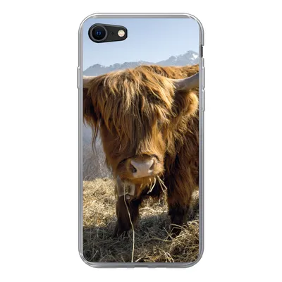 Produktbild von MuchoWow® Handyhülle Schutzhülle Hülle für iPhone 8 Schottischer Highlander - Berg - Schnee Silikon Softcase Handy Hülle - Schutzhaube