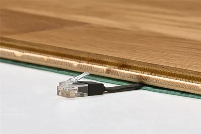 Produktbild von Goobay 96319 Plochý propojovací kabel CAT 6A, U/UTP, zelený, 2 m - měděný materiál