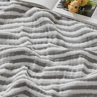 Productafbeelding van Musselin deken, 100% katoen, 167x230 cm, gestreept