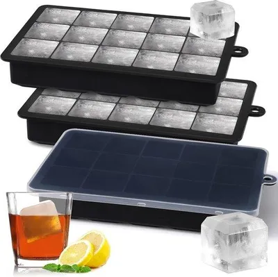 Produktbild von Famanu Eiswürfelhalter 3er Set - Silikon mit Deckel