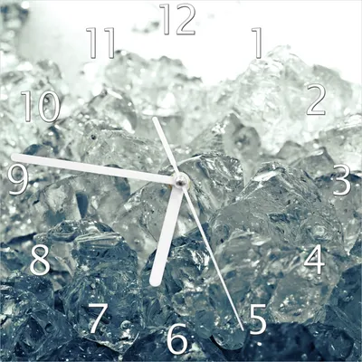 Produktbild von Wallario Design Wanduhr Leuchtendes Eis in blau-grau aus Echtglas, Größe 20 x 20 cm