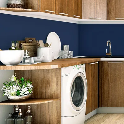 Produktbild von Dekorative Vinyl-Klebefolie auf Meterware – Waschbarer, wasserfester Aufkleber für Wände, Küchen und Möbel – 60 cm x 50 m – Dunkelblau