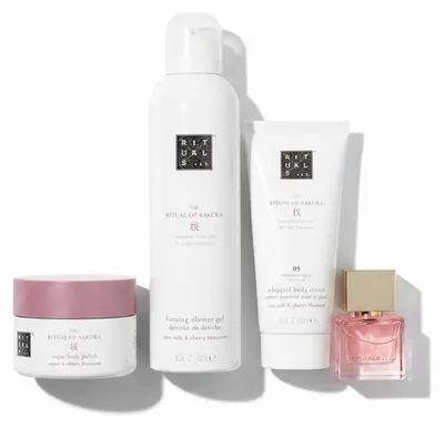 Produktbild von Rituals... THE RITUAL OF SAKURA Medium Gift Set The Ritual of Sakura Body Cream 100 ml, The Ritual of Sakura Body Scrub 125 g, The Ritual of Sakura Foaming Shower Gel 200 ml, Travel - Rêve de Hanami 15 ml