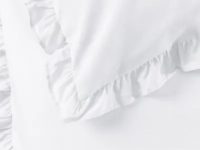 Produktbild von Holiday Heimtex OptiDream Renforcé-Bettwäsche 135x200 cm Romantik mit Rüschen, weiß