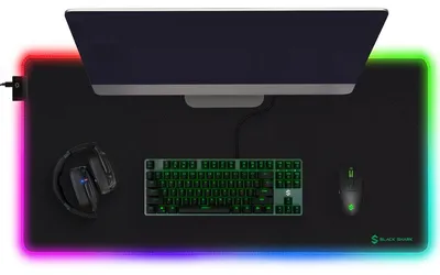 Obrázek produktu pro Herní podložka pod myš - Černá, RGB podsvícení - Velká velikost, 900x400 mm