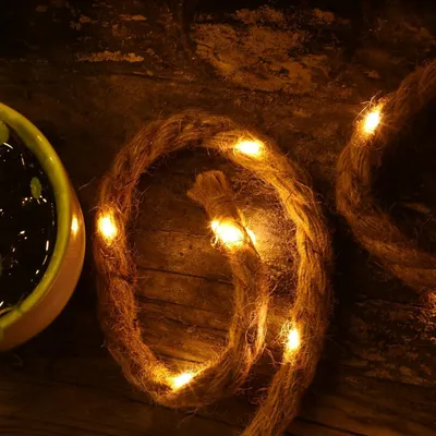 Immagine prodotto di Catena luminosa da campeggio, 6 metri - 80 LED - Con spina - Con timer - Luce calda - Ideale per Natale - Adatta per interni ed esterni
