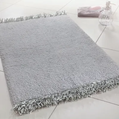 Produktbild von Spirella Badteppich Badvorleger Duschvorleger "Victoria" Hochflor waschbar, rutschfest Badematte 50x80 cm – Grau Silber
