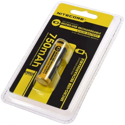 Produktbild von Nitecore Li-Ion Akku Typ 14500 NL1475R 750mAh mit Micro-USB