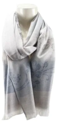 Imagen del producto de Bufanda de seda para mujer con estampado floral, suave y ligera, de 180x70 cm. Bufanda primaveral y de verano con un discreto estampado floral. Diseño: Motivo 2. Motivo: Motivo 2