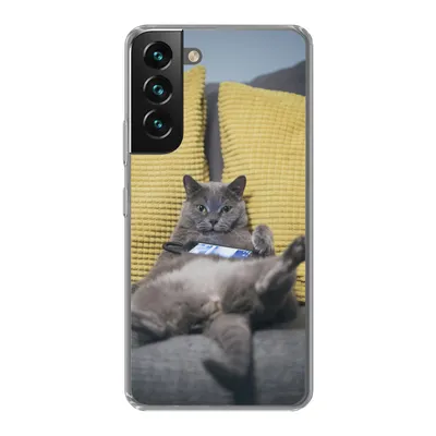 Produktbild von MuchoWow® Handyhülle Schutzhülle Hülle für Samsung Galaxy S22 Plus Katze - Bank - Faule Silikon Softcase Handy Hülle - Schutzabdeckung
