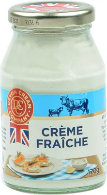 Produktbild von Food-United CREME FRAICHE 170g englische Sauer-Rahm-Creme im Glas von Devon Coombe-Castle verfeinert Scones Apple-Pie-Kuchen Pancakes Dessert-Toppings Waffeln Muffins Teegebäck Früchtekuchen Kuchen Pancakes Pudding oder passt für Suppen Cremesuppen Saucen
