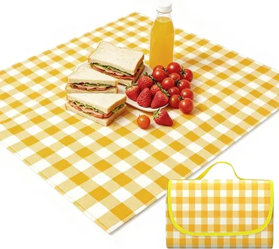Imagen del producto de Manta de picnic impermeable, de 200x200 cm, plegable, de color amarillo a cuadros, ideal para camping y playa