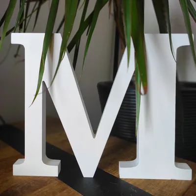 Produktbild von Holzbuchstabe weiß, ca. 20 cm, 1,8 cm Dicke, Buchstabe M