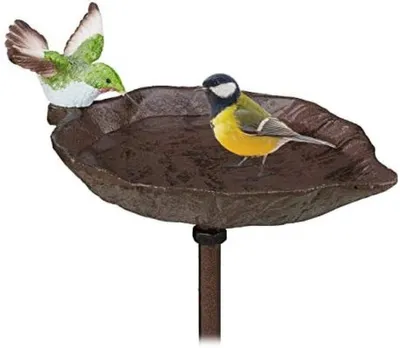 Produktbild von PolkaHome® Gusseisen-Vogelbad auf Stab mit Blattform – wetterbeständig, 84 cm Höhe, 1,2 kg