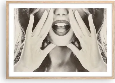 Produktbild von Gerahmtes Poster - Rahmen in heller Eiche - Frau Mund Geheimnis - 70x50 cm - Wand Bild - Wanddeko - Wandbilder - Kunstposter - Wandposter - Bilderrahmen - Bilder - Kunstdruck - P2NAA70x50-4920