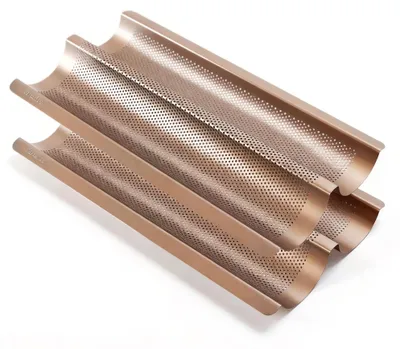 Image de Plaque de cuisson antiadhésive perforée pour baguettes françaises, en carbone