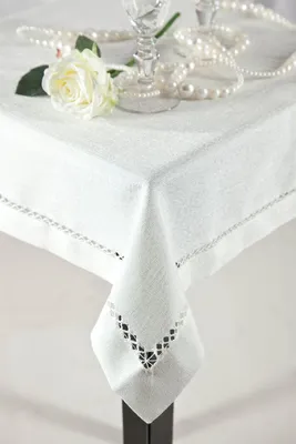Produktbild von Festliche Tischdecke Tischdekoration EMILY weiß 145x300