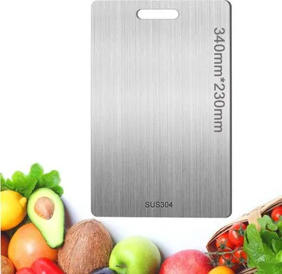 Produktbild von Unyqoos® Beidseitiges Schneidebrett aus Titaniumlegierung & Edelstahl, 34 x 23 cm – schnitt- und korrosionsbeständig, lebensmittelecht