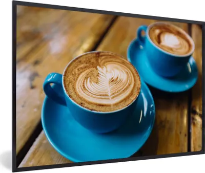 Produktbild von MuchoWow® Gerahmtes Poster Zwei blaue Tassen mit Kaffee auf einem Holztisch 90x60 cm - Poster mit Schwarzem Bilderrahmen Wandposter Rahmen Foto Bilder - Fotorahmen - Foto-Plakat