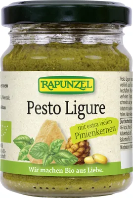 Produktbild von Rapunzel 1203350, Pesto Soße, 120 g, Milch, Olivenöl* nativ extra, Basilikum* (37,00%), Pinienkerne* (15,00%), Meersalz, HARTKÄSE* (3,00%)..., 1832 kJ, 445 kcal