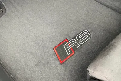 Zdjęcie produktu dla Oryginalne dywaniki welurowe Audi RS FRONT REAR ROCK GREY do Audi A6 C8 A7 4K RHD