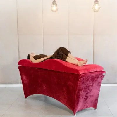 Produktbild von Wellen-Matratzen-Set mit Memory-Schaum und Liegenbezug | Für Wimpernverlängerung & Kosmetik, 190x70 cm, red