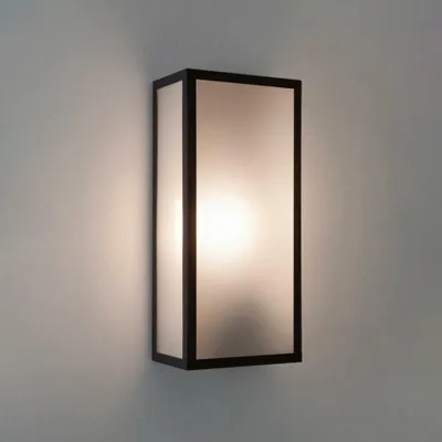 Immagine prodotto di Lampada da parete per esterni ASTRO Messina Sensor E27 nero, IP44, sensore