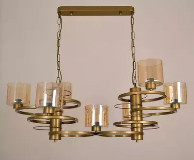Image de Plafonnier moderne, idéal pour le salon ou la chambre, finition dorée