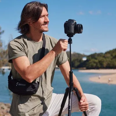 Produktbild von Shiftcam ShiftCam TravelPod Pro Stativ für mobile Fotografie - kompakt - tragbar - höhenverstellbar - Universalklemme 1/4" Schraube