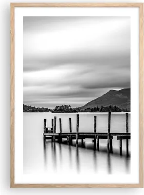 Produktbild von Gerahmtes Poster - Rahmen in heller Eiche - Schwarzweiß Landschaft See - 50x70 cm - Wand Bild - Wanddeko - Wandbilder - Wandposter - Bilderrahmen - Bilder - Kunstdruck - Wandbild - P2NPA50x70-4321