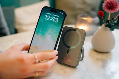 Obrázek produktu pro Verbatim Charge 'n' Go Magnetic Wireless, 10000 mAh, Lithium-polymerová (LiPo), Bezdrátové nabíjení, 35 W, Šedá