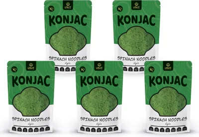 Produktbild von USUI konjakové nudle se špenátem v nálevu 4+1 | nízkokalorické konjakové těstoviny | 5 x 270 g