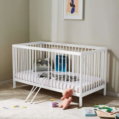 Obrázok produktu pre Detská postieľka Detská postieľka s nastaviteľnou výškou a odnímateľnými priečkami z bukového dreva veľmi stabilná, biela, 60x120 cm od narodenia do 3 rokov