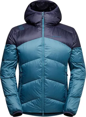 Die "Nature Down Jkt M" von La Sportiva in Blau und Dunkelblau; isolierende Herrenjacke mit Kapuze.