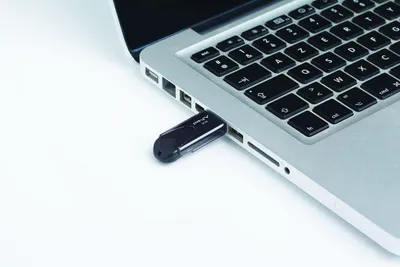 Produktbild von PNY Attaché 4 USB-Stick 8 GB USB Typ-A 2.0 Schwarz