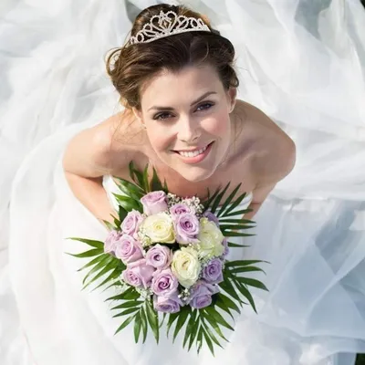 Elegante Tiara mit Strass für Brautfrisuren - Kristall Prinzessinnenkrone für Hochzeiten und Feiern, Silber Blumenkrone und