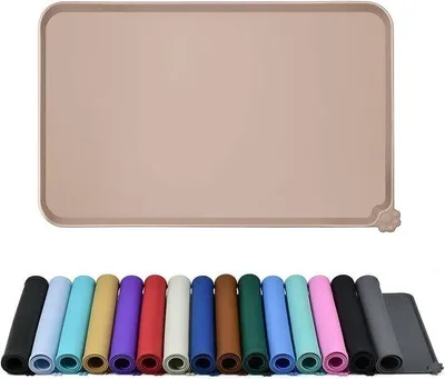 Produktbild von Famanu Futtermat Wasserfest mit hohen Rändern - 47 x 29 cm