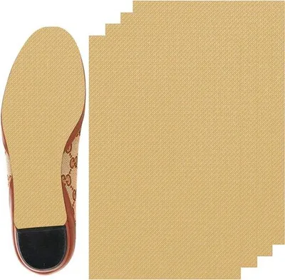 Zdjęcie produktu dla Zestaw 4 samoprzylepnych nakładek antypoślizgowych do ochrony podeszew butów (brązowe, 19 cm)