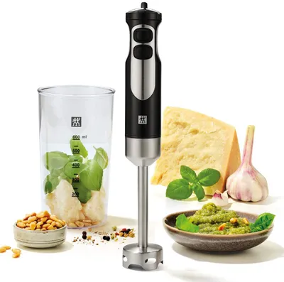 Zdjęcie produktu dla Blender ręczny Zwilling z dzbankiem z miarką 600 o mocy 550 W, stal nierdzewna 18/8, czarny
