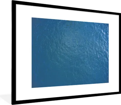 Produktbild von MuchoWow® Gerahmtes Poster Meer - Ozean - Blau 80x60 cm - Poster mit Schwarzem Bilderrahmen Wandposter Rahmen Foto Bilder - Schlafzimmer-Dekorationen - Fotoposter