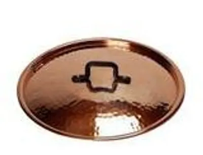 A hammered copper lid for a 10-liter copper kettle.