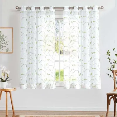 Produktbild von Unyqoos® Transparentes Gardinen-Set 2er-Set mit Blattstickerei, Polyester, 8 Metallösen, für Wohn- & Schlafzimmer, 140 x 145 cm