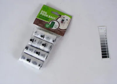 Immagine prodotto di Sacchetti per cacca di cane confezione da 4 (60 sacchetti), 30x23 cm, 15 sacchetti per rotolo, sacchetti per cacca di cane