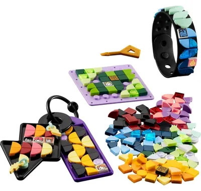 Produktbild von LEGO 41808 DOTS Hogwarts Zubehörset, Harry Potter Spielzeug-Schmuckset mit Armband, Schlüsselanhänger und Aufnäher, DIY-Bastelset für Kinder