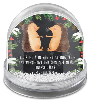 Produktbild von Mr. & Mrs. Panda Weihnachts Schneekugel Igel Liebe - Kreidetafel - Geschenk, schnee kugel, Weihnachten, dekoartikel, Freundin, Verliebt, Hochzeitstag, Partner, Dekokugel