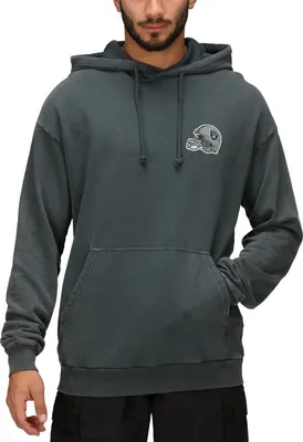 Produktbild von New England Patriots - NFL - Helmet Pocket Print Hoodie by Recovered, Washed Black, Size: S