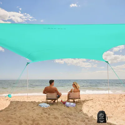 Imagen del producto de Toldo con protección solar UPF 50+, de 20x20 cm, con una altura de 150 cm, que incluye 4 varillas extendidas, ideal para camping