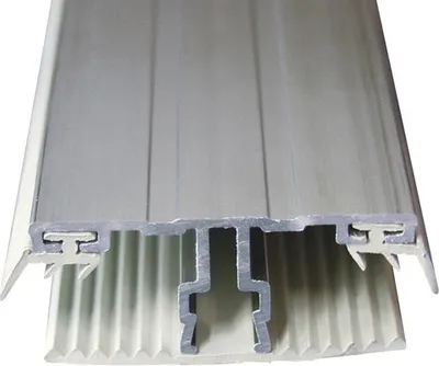 Produktbild von Gutta Alu-Deckprofil mit Weichgummileiste für 16 mm Doppelstegplatten L = 2000 mm