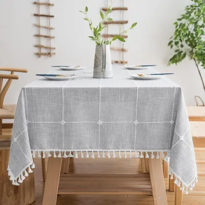 Produktbild von Rechteckige Tischdecke aus Baumwollleinen, knitterfrei, wasserdichte Tischdecke, waschbare Bauernhaus-Tischdecke mit Quasten für Küchen-Esszimmerpartys, 139,7 x 177,8 cm, 4–6 Sitzplätze, grau